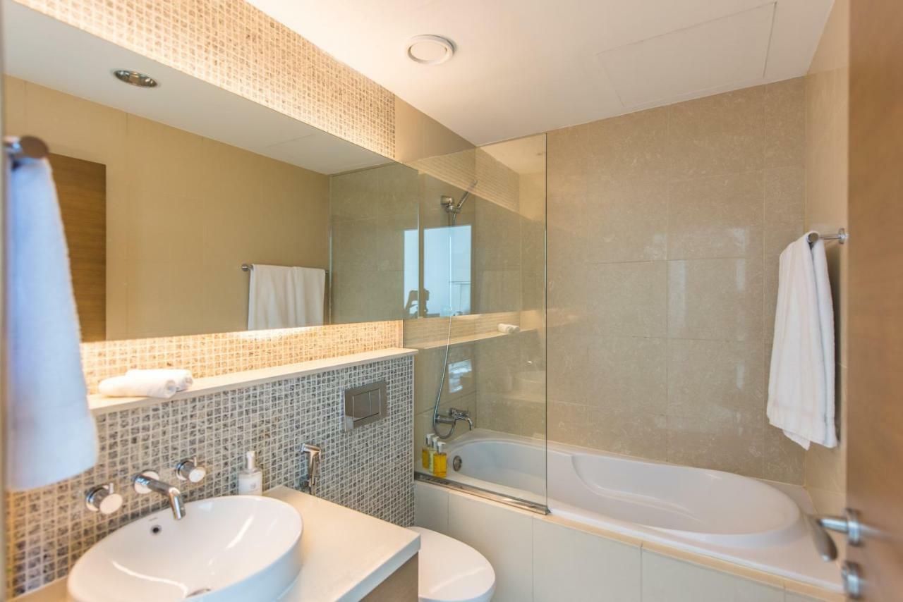 Bnbmehomes - Elegant & Stylish Studio In Downtown - 502 Дубай Экстерьер фото